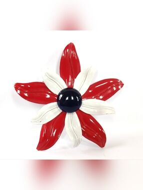 Vintage Retro Red & White Flower Brooch with Navy Center